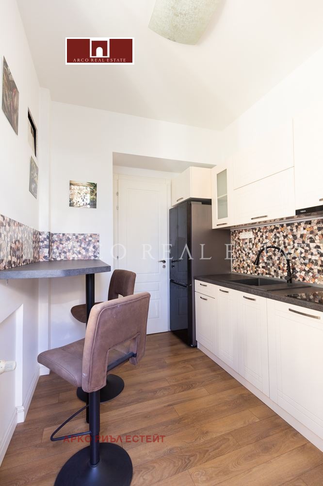 En renta  1 dormitorio Sofia , Doktorski pametnik , 76 metros cuadrados | 63244024 - imagen [9]