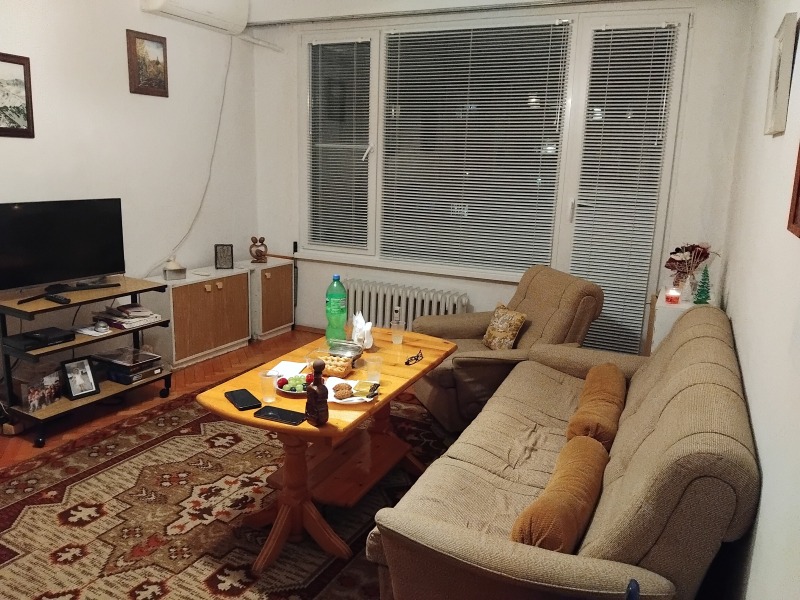 Дава под наем 2-СТАЕН, гр. София, Борово