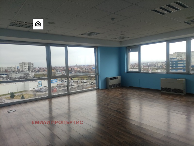 Дава под Наем ОФИС в град София, Хаджи Димитър - 550 кв.м / 3 000 € » 5 867.49 лв., ЕМИЛИ ПРОПЪРТИС