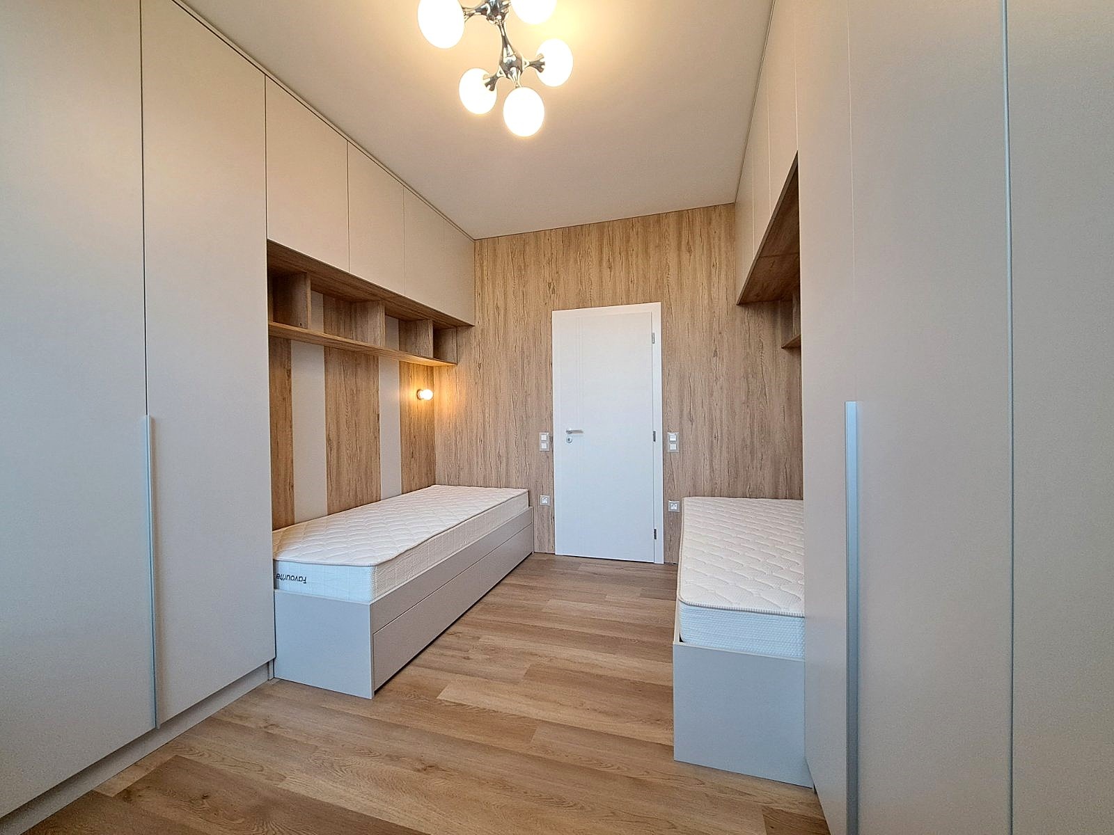 Дава под наем 3-СТАЕН, гр. София, Бъкстон, снимка 12 - Апартаменти - 53704392