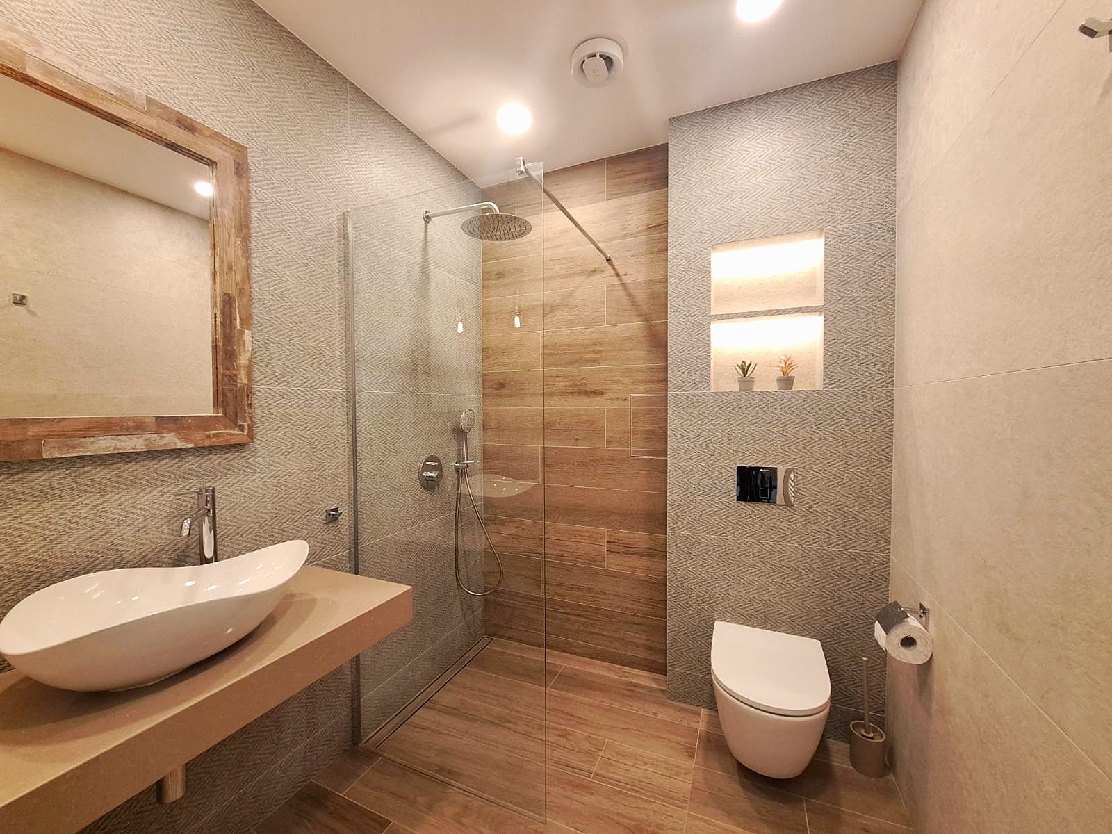 Дава под наем 3-СТАЕН, гр. София, Бъкстон, снимка 13 - Апартаменти - 53704392