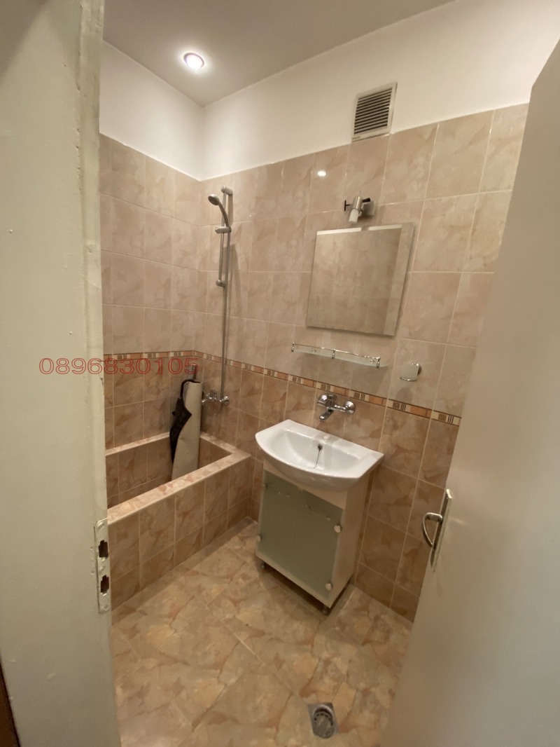 Издаје се  2 спаваће собе Софија , Центар , 83 м2 | 53944525 - слика [7]