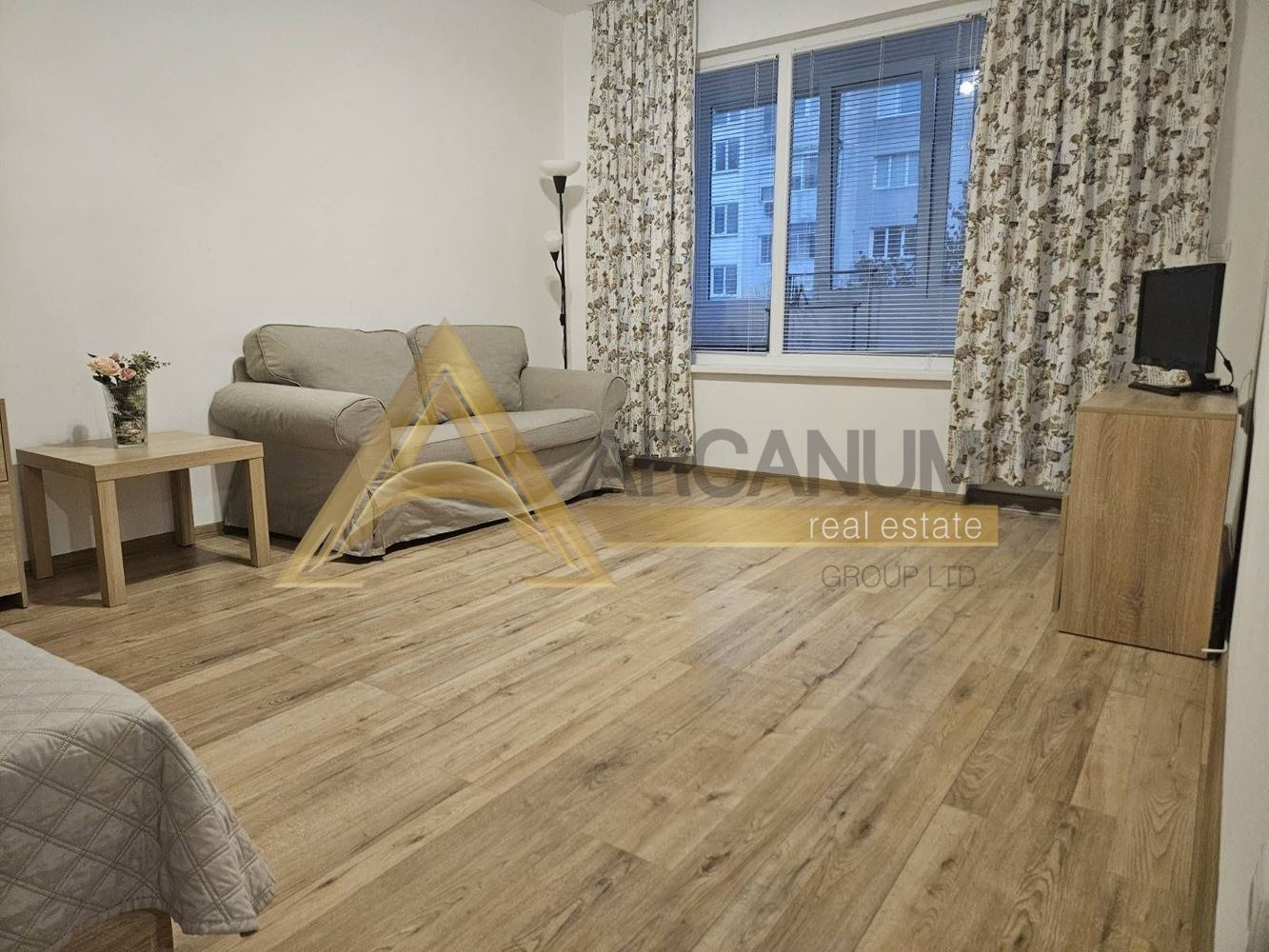 Дава под наем 2-СТАЕН, гр. Варна, Център, снимка 2 - Апартаменти - 53872760