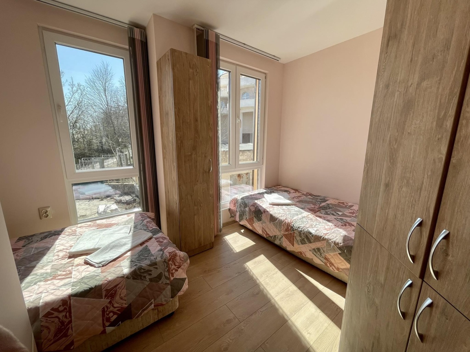 Дава под наем КЪЩА, гр. Варна, м-т Ален мак, снимка 6 - Къщи - 52274362