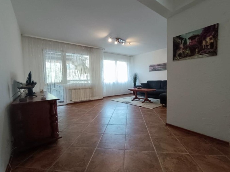 Zu vermieten  1 Schlafzimmer Sofia , Medizinska akademija , 75 qm | 61267238 - Bild [2]