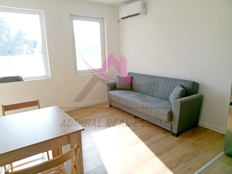 Zu vermieten  1 Schlafzimmer Warna , Wazraschdane 3 , 55 qm | 27776913 - Bild [3]