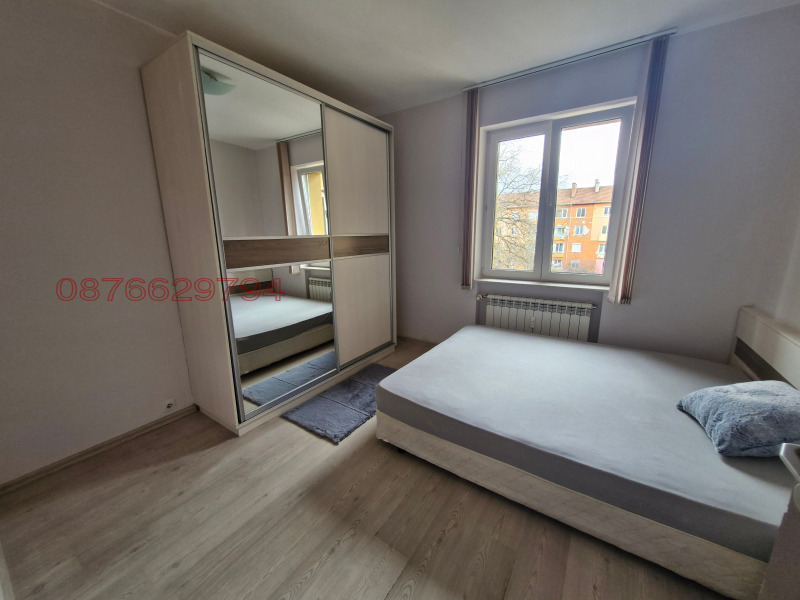 Дава под наем 3-СТАЕН, гр. София, Лагера, снимка 6 - Апартаменти - 53272284