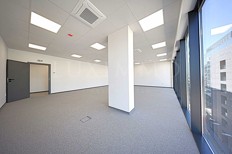 K pronájmu  Kancelář Sofia , Malinova dolina , 4624 m2 | 30255643 - obraz [11]