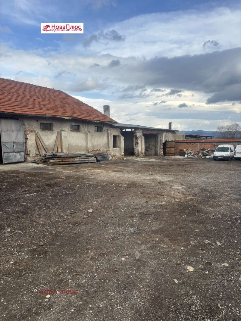 Дава под наем ПРОМ. ПОМЕЩЕНИЕ, гр. Разлог, област Благоевград, снимка 4 - Производствени сгради - 53073898