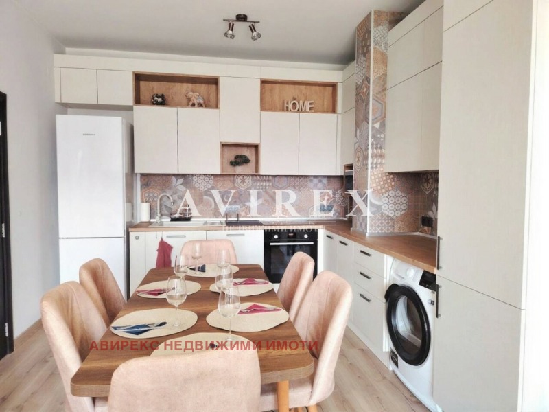 Дава под наем 2-СТАЕН, гр. Пловдив, Тракия