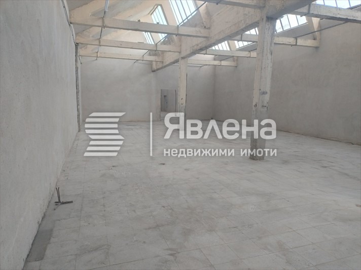 Дава под наем ПРОМ. ПОМЕЩЕНИЕ, гр. София, с. Световрачене, снимка 3 - Производствени сгради - 55893759