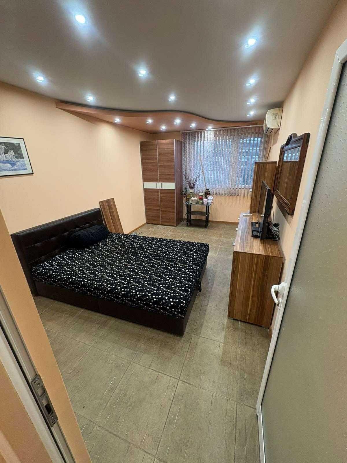 Дава под наем 2-СТАЕН, гр. Варна, Базар Левски, снимка 3 - Апартаменти - 53414342