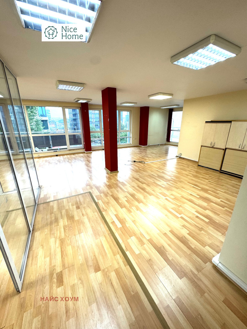 A louer  Bureau Sofia , Mladost 1 , 99 m² | 88471312