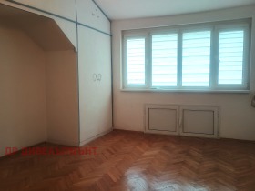 Канцеларија Центар, Софија 9