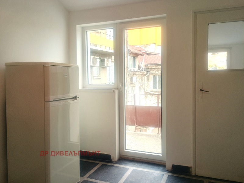 Издаје се  Канцеларија Софија , Центар , 150 м2 | 79081082 - слика [13]