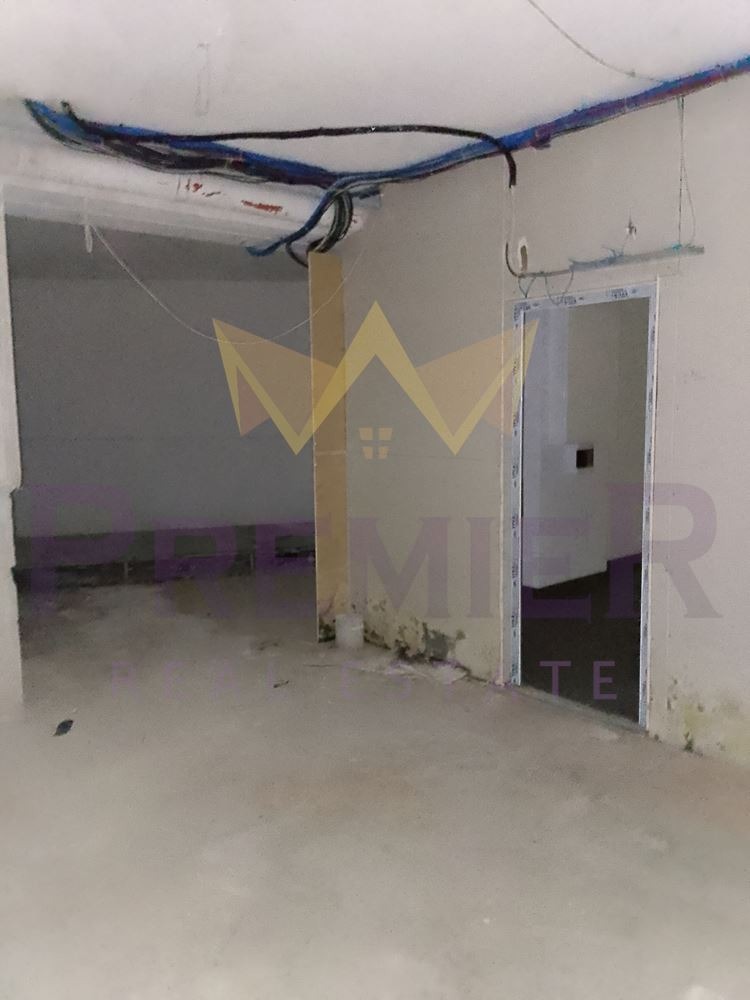 Дава под наем МАГАЗИН, гр. Пловдив, Център, снимка 9 - Магазини - 56393232