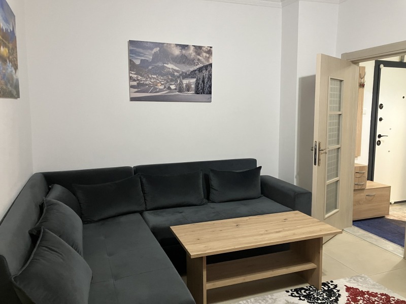 Da affittare  1 camera da letto Plovdiv , Gagarin , 75 mq | 53708154