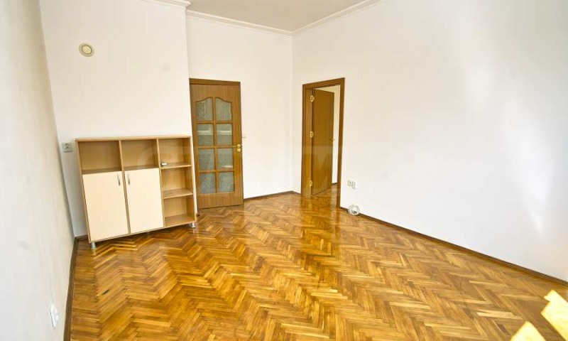 För uthyrning  Kontor Sofia , Centar , 50 kvm | 56441850