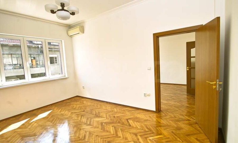 För uthyrning  Kontor Sofia , Centar , 50 kvm | 56441850 - bild [5]