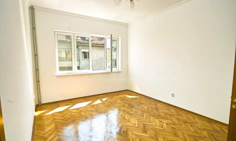 För uthyrning  Kontor Sofia , Centar , 50 kvm | 56441850 - bild [3]