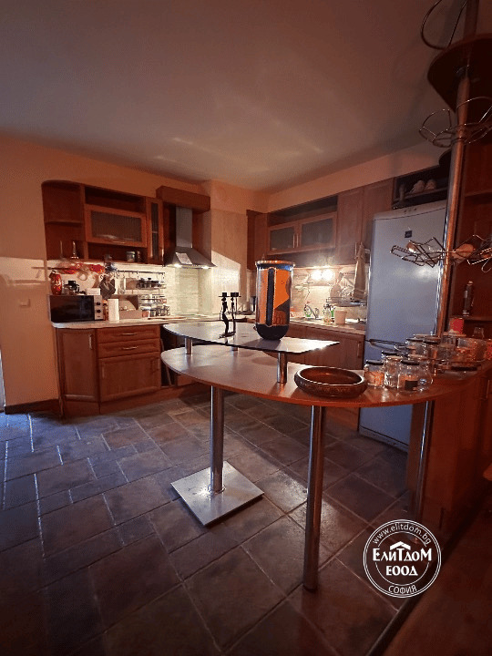 Дава под наем 3-СТАЕН, гр. София, Белите брези