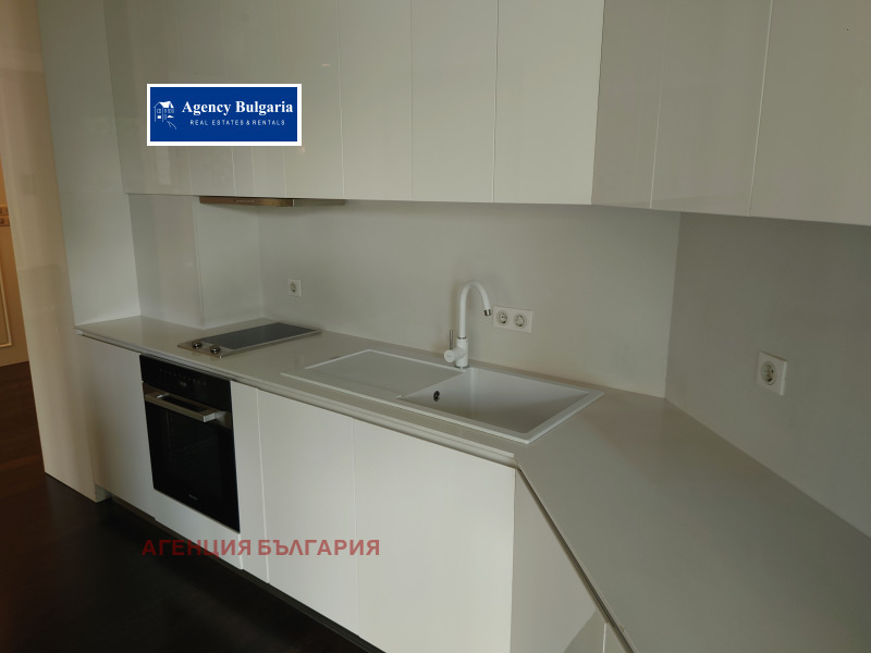 Zu vermieten  3 Schlafzimmer Sofia , Iztok , 170 qm | 32582502 - Bild [6]
