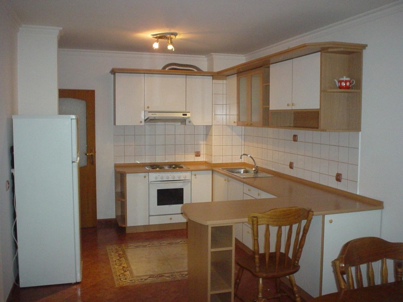 Дава под наем 3-СТАЕН, гр. София, Банишора