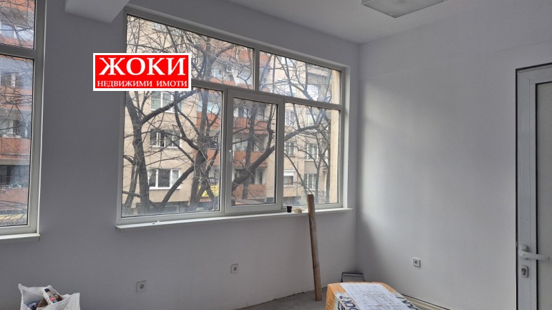 K pronájmu  Kancelář Pernik , Centar , 64 m2 | 80334469 - obraz [3]