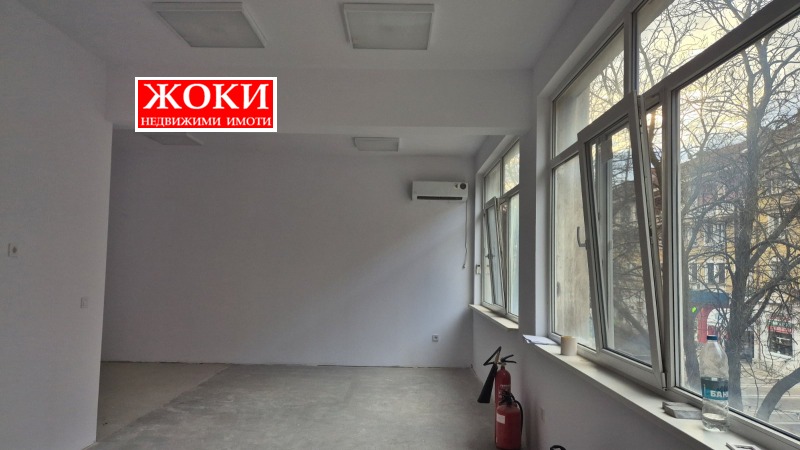 K pronájmu  Kancelář Pernik , Centar , 64 m2 | 80334469 - obraz [2]