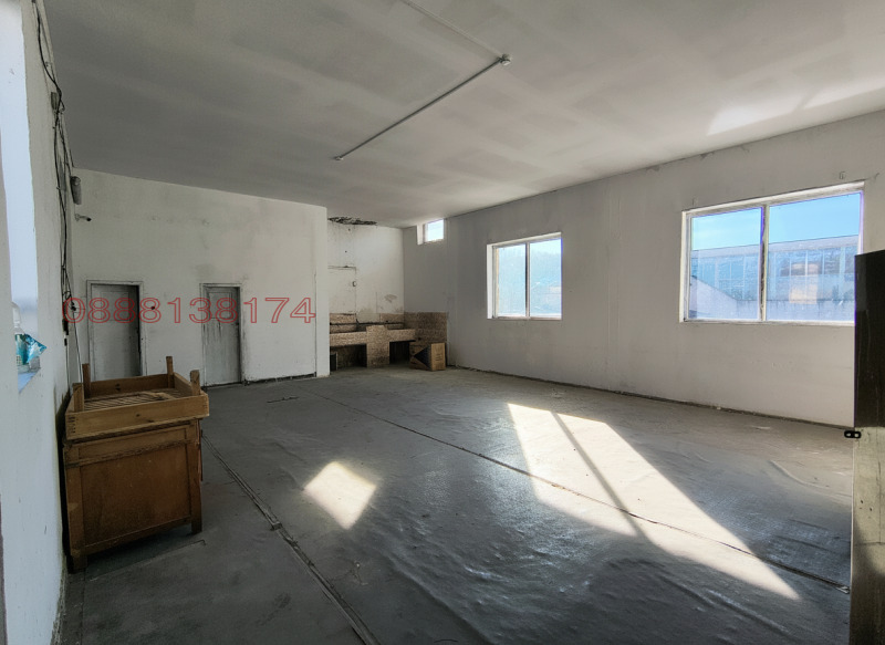 Дава под наем ПРОМ. ПОМЕЩЕНИЕ, гр. Дряново, област Габрово, снимка 9 - Производствени сгради - 53085196