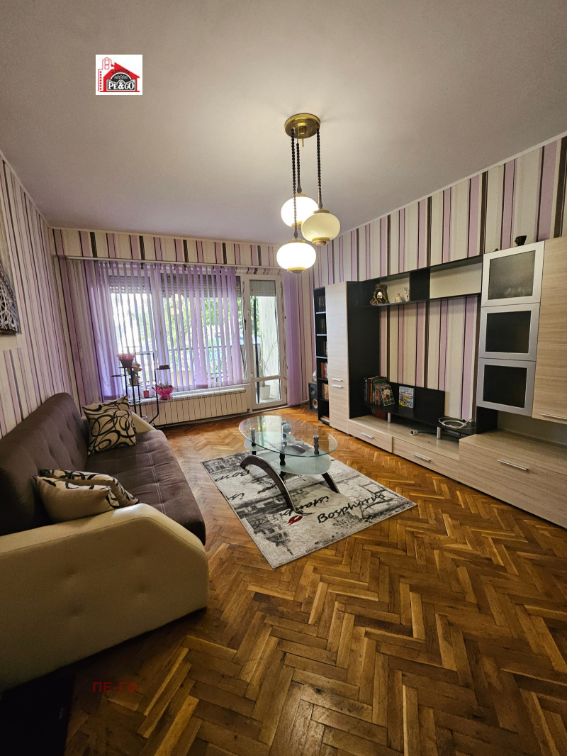 En renta  2 dormitorios Pazardzhik , Idealen tsentar , 83 metros cuadrados | 41731723