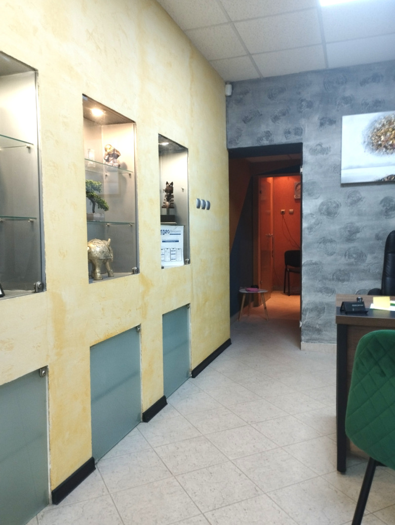 Дава под наем МАГАЗИН, гр. София, Център