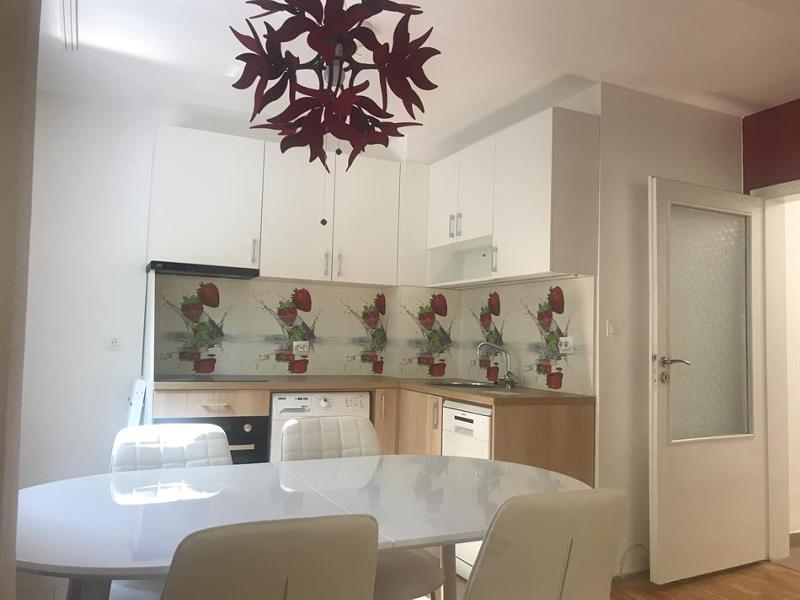 Издаје се  1 спаваћа соба Софија , Обориште , 72 м2 | 88911880 - слика [3]