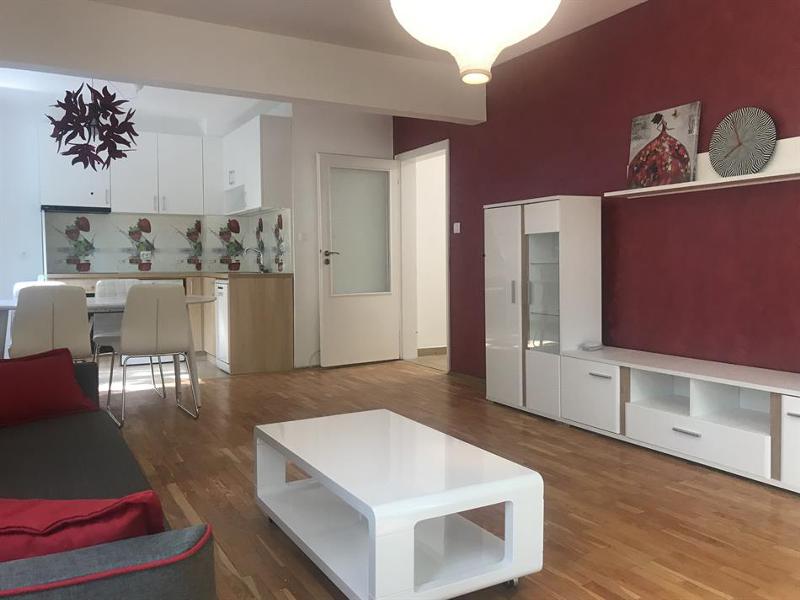 Издаје се  1 спаваћа соба Софија , Обориште , 72 м2 | 88911880 - слика [2]