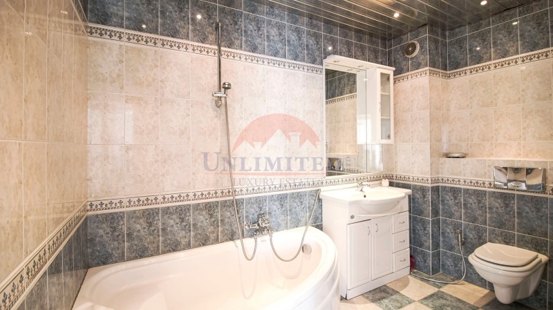 A louer  3 chambres Sofia , Iztok , 203 m² | 91298527 - image [11]