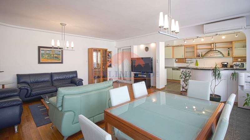 A louer  3 chambres Sofia , Iztok , 203 m² | 91298527 - image [6]
