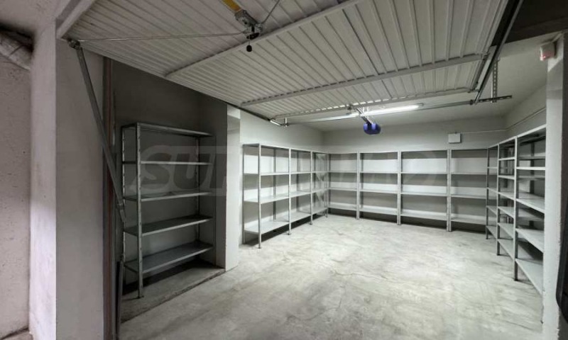 Дава под наем ГАРАЖ, ПАРКОМЯСТО, гр. София, Лозенец, снимка 4 - Гаражи и паркоместа - 52340818