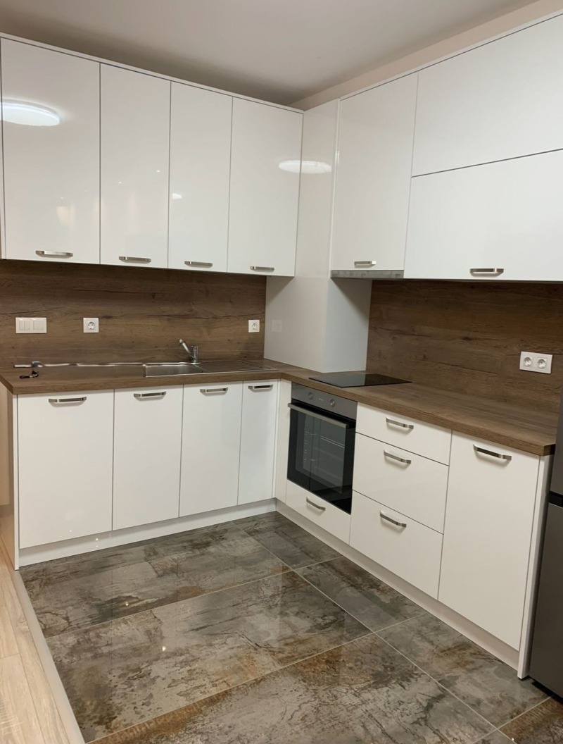 Дава под нем  3-стаен, град София, Овча купел •  750 EUR • ID 66424280 — holmes.bg - [1] 