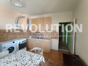 1 dormitorio JEI, Varna