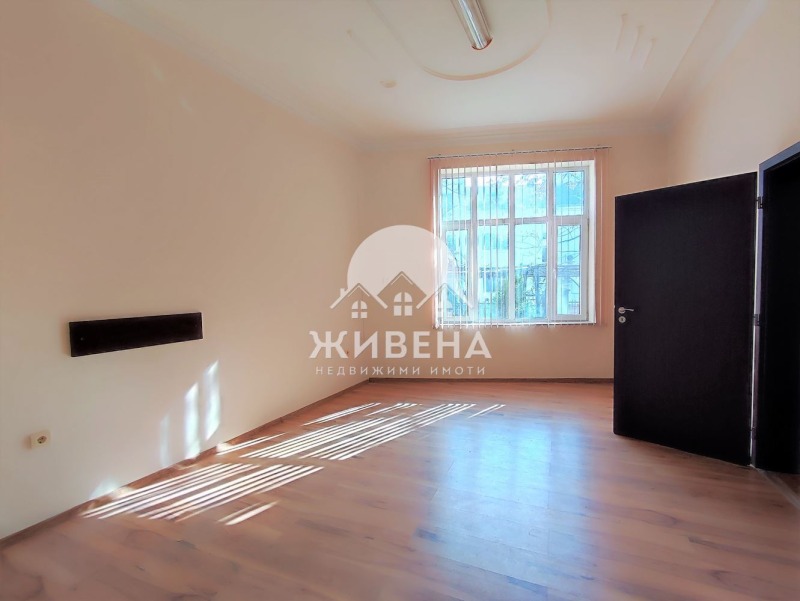 Para alugar  Escritório Varna , Centar , 75 m² | 68566823