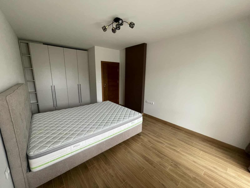Издаје се  2 спаваће собе Варна , Центар , 75 м2 | 11697278 - слика [5]