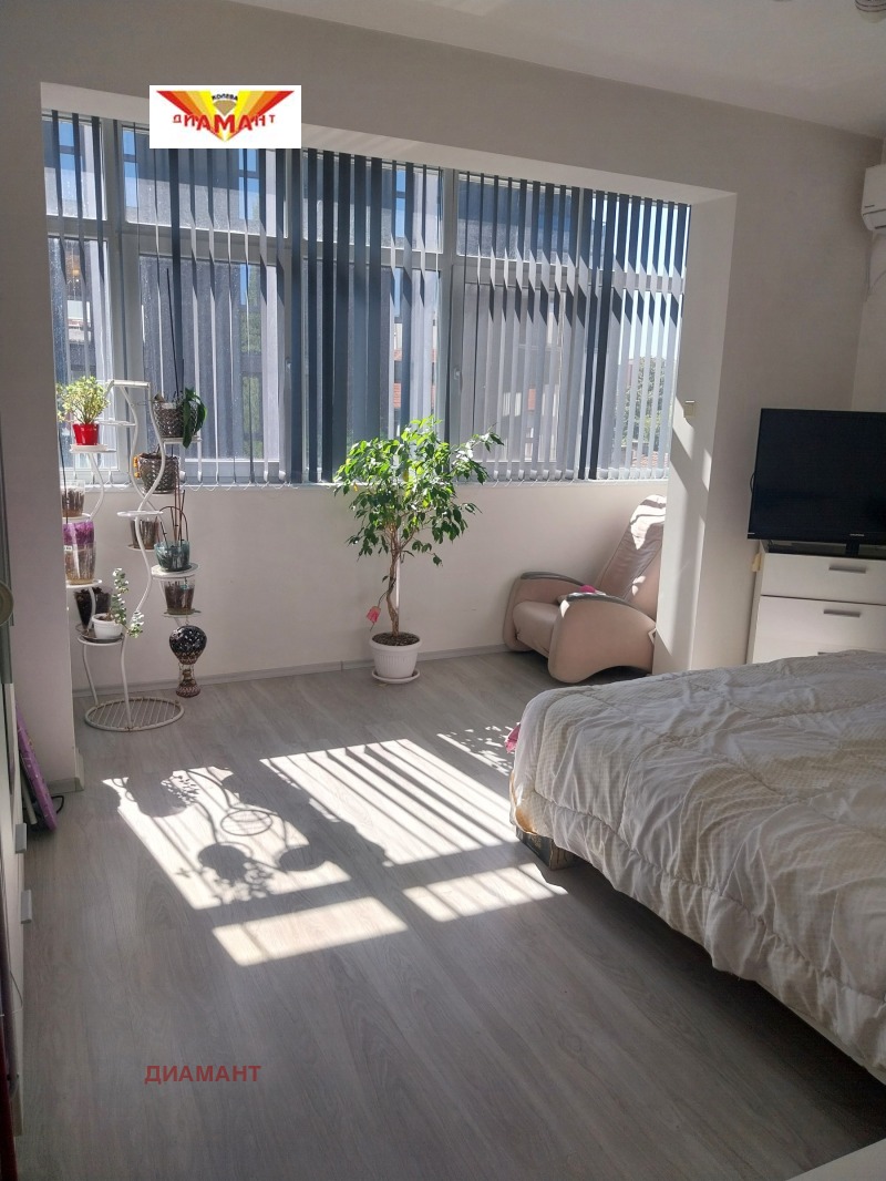 De inchiriat  2 dormitoare Stara Zagora , Țentâr , 64 mp | 94497367 - imagine [6]