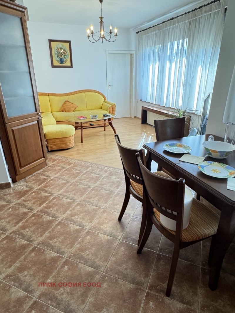В оренду  2 спальні София , Банишора , 100 кв.м | 57855803
