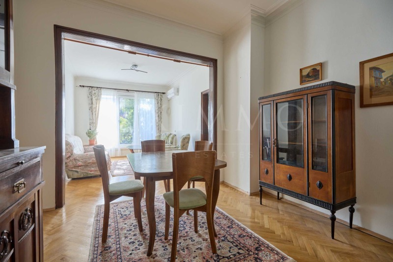 A louer  2 chambres Sofia , Doktorski pametnik , 105 m² | 85905735
