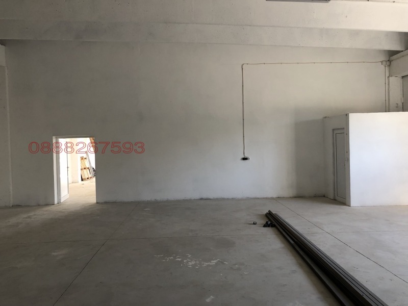 Дава под наем ПРОМ. ПОМЕЩЕНИЕ, гр. Лом, област Монтана, снимка 13 - Производствени сгради - 52779398