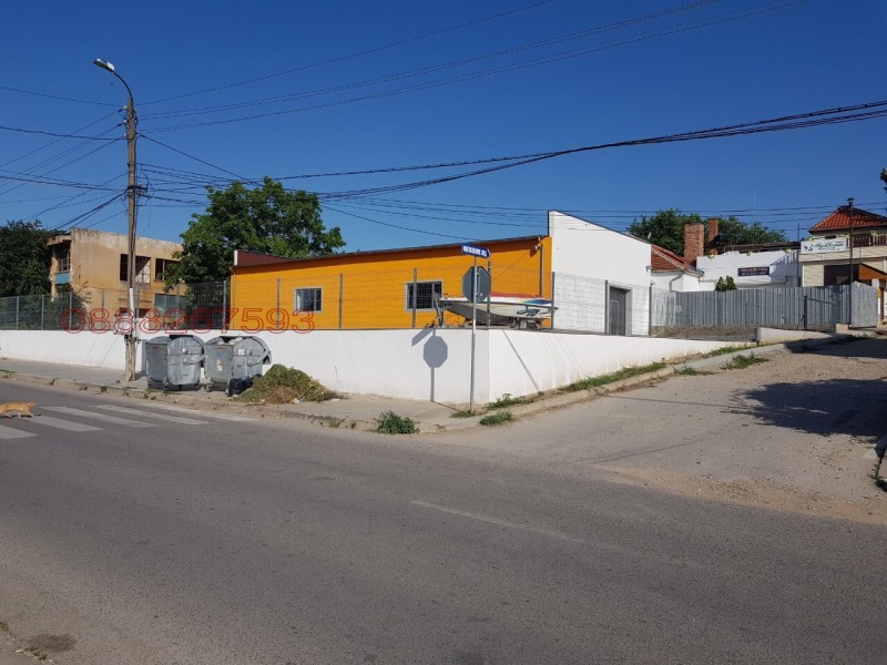 Дава под наем ПРОМ. ПОМЕЩЕНИЕ, гр. Лом, област Монтана, снимка 2 - Производствени сгради - 52779398