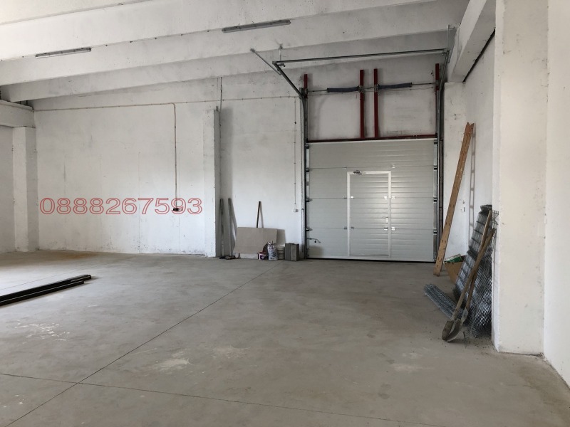 Дава под наем ПРОМ. ПОМЕЩЕНИЕ, гр. Лом, област Монтана, снимка 12 - Производствени сгради - 52779398