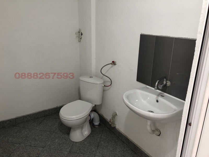 Дава под наем ПРОМ. ПОМЕЩЕНИЕ, гр. Лом, област Монтана, снимка 15 - Производствени сгради - 52779398