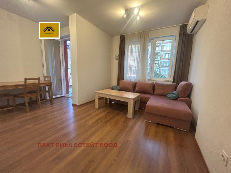 Под наем 3-СТАЕН, град София, Младост 3 • 850 € • 95246704 — Holmes.bg