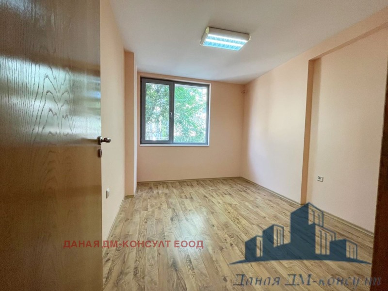 Дава под наем  3-стаен град Шумен , Център , 90 кв.м | 28385623 - изображение [2]